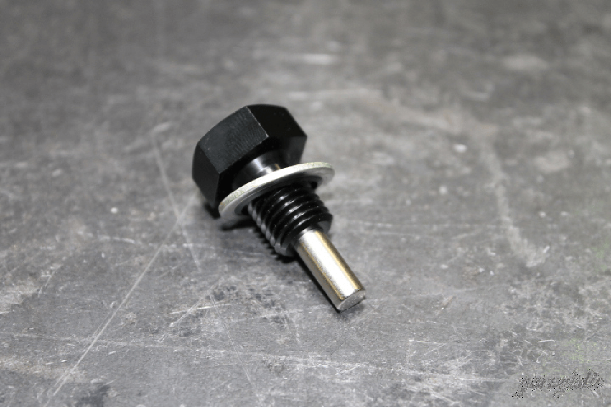 BMW M12 x 1.5 Mishimoto Magnetic Oil Drain Plug - Fits E30, E36, E46, E28, E24, E31, Z3, Z4-Steel parts-Garagistic