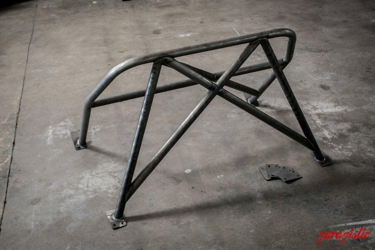 E30 Coupe and Sedan Weld-it-Yourself Roll Bar-Roll bars-No rear bracing-Straight harness bar-Bent (makes room for rear bench seat)-Garagistic