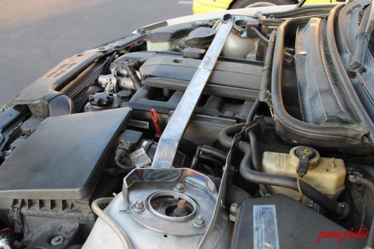 E46 Front Strut Bar Garagistic - Non-M Models Only (BMW 323, 325, 328, 330)-Steel parts-Black-Garagistic