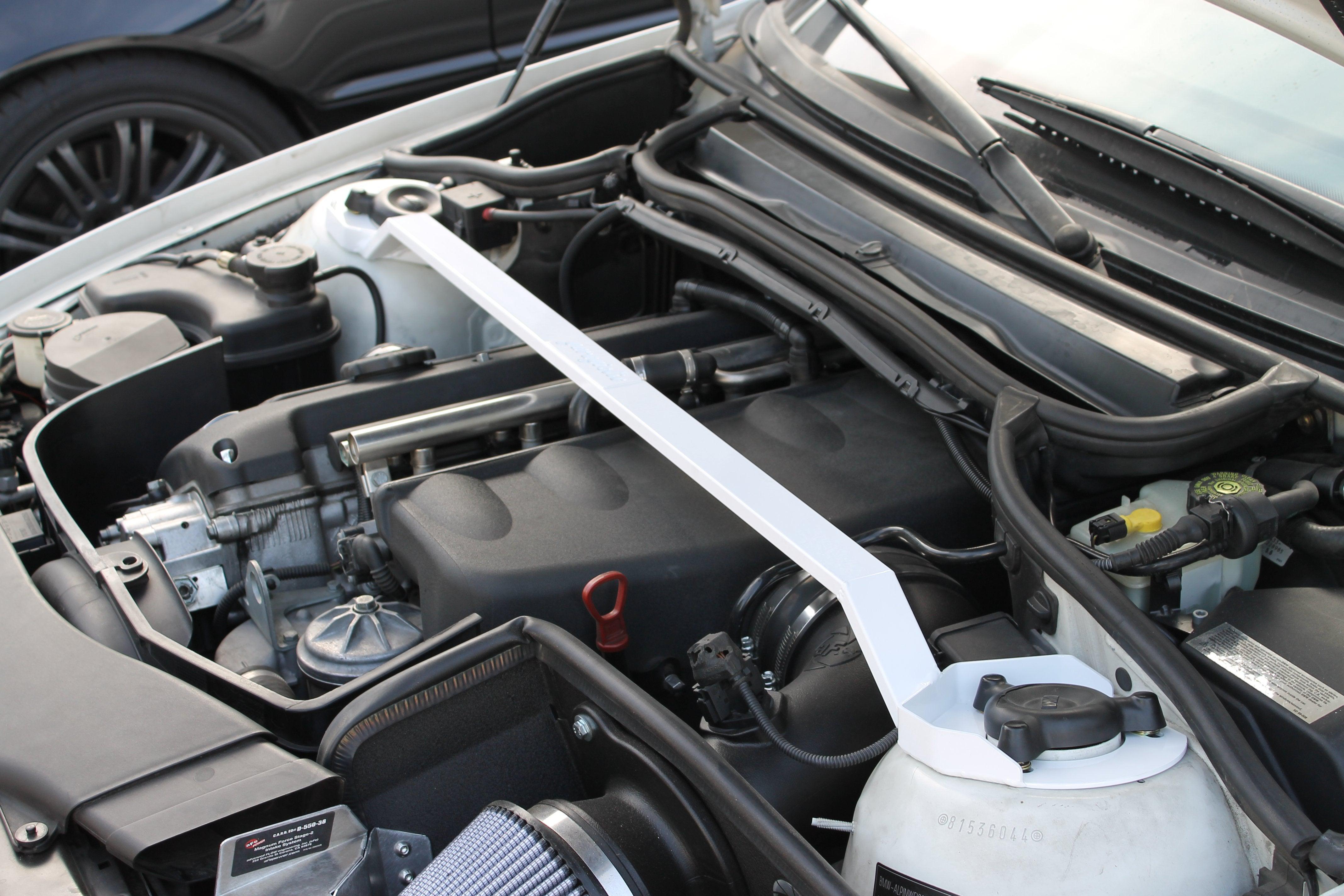 E46 Front Strut Bar Garagistic - Non-M Models Only (BMW 323, 325, 328, 330)-Steel parts-Black-Garagistic