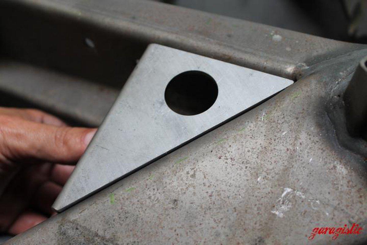 Mercedes W201 190E Rear Subframe Reinforcement Plates-Steel parts-Garagistic